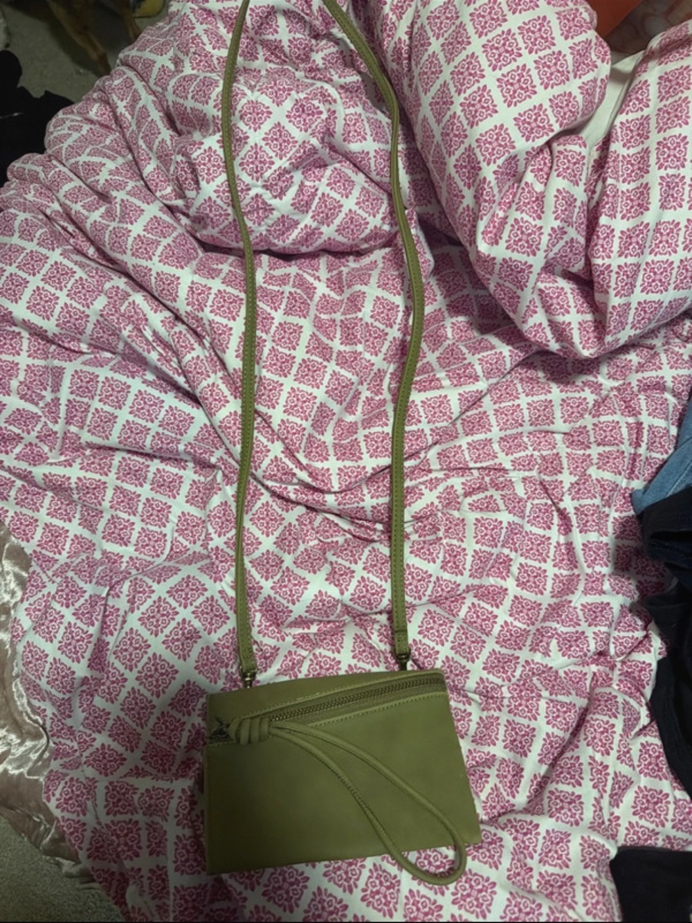 Universal Thread Olive Green Crossbody Bag